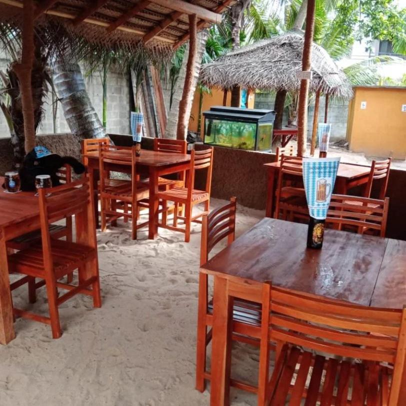 Menaka Homestay Tangalle Exterior photo